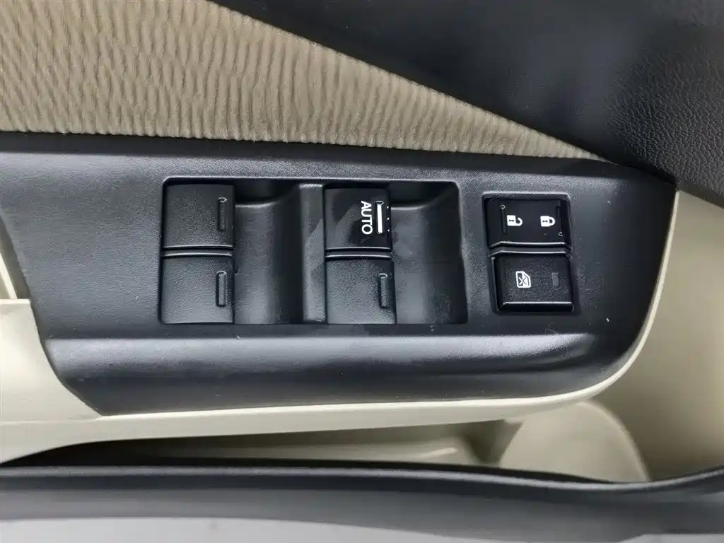 Fengfan 2017 1.5L CVT Comfort Edition купить на сайте DeffCars