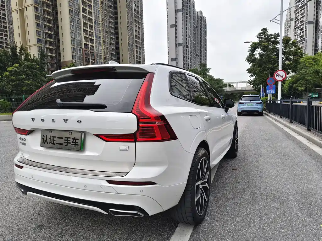 Volvo XC60 Plug-in Hybrid 2021 T8 E-Drive Hybrid Zhiya Luxury Edition купить на сайте DeffCars