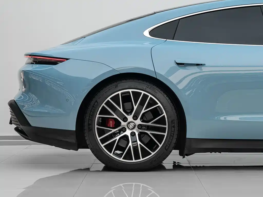 Taycan 2019 Taycan 4S купить на сайте DeffCars