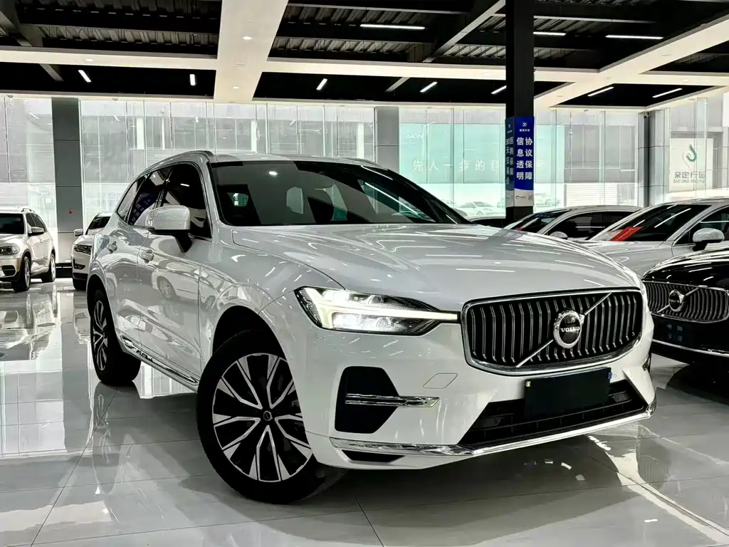 Volvo XC60 2023 B5 four-wheel drive Zhiyuan Deluxe Edition купить на сайте DeffCars