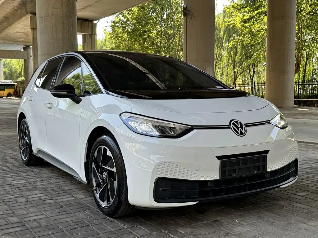 Volkswagen ID.3 2024 Outstanding Edition купить на сайте DeffCars
