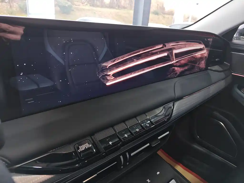 Lincoln Z 2024 2.0T two-wheel drive premium hybrid version купить на сайте DeffCars