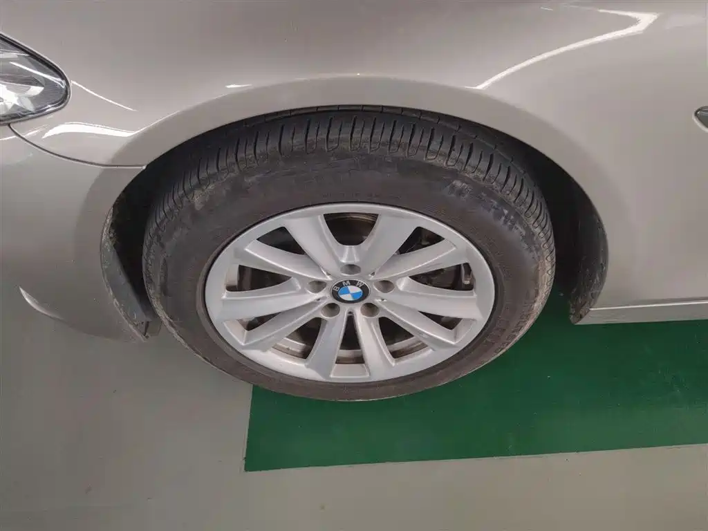 BMW 5 Series 2017 520Li Elegant купить на сайте DeffCars