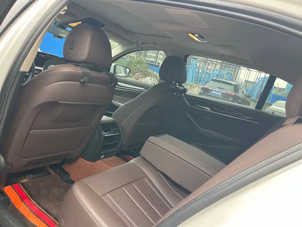 BMW 5 Series 2020 525Li Luxury Package купить на сайте DeffCars