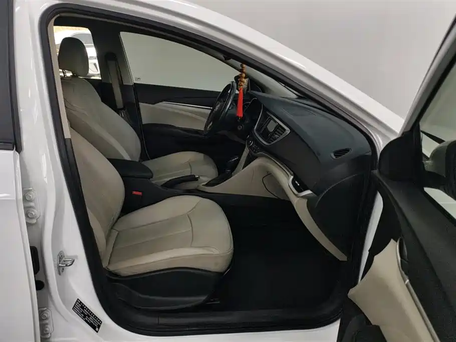Yinglang 2019 15T dual-clutch interconnected elite model National VI купить на сайте DeffCars