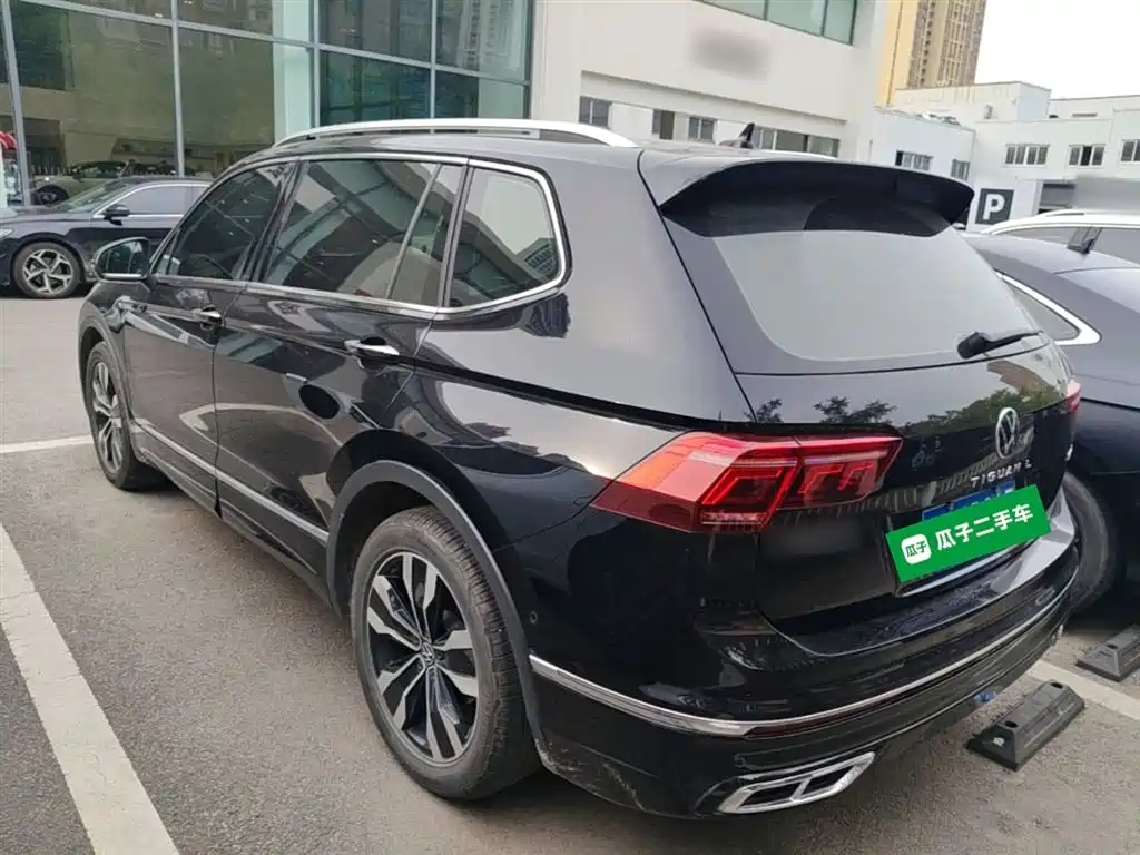 Tiguan L 2023 330TSI automatic two-wheel drive R-Line version купить на сайте DeffCars
