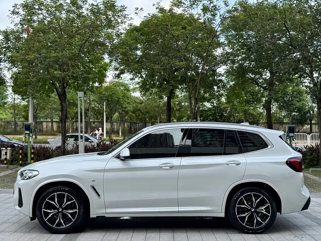 BMW X3 2022 facelift xDrive25i M sports package купить на сайте DeffCars