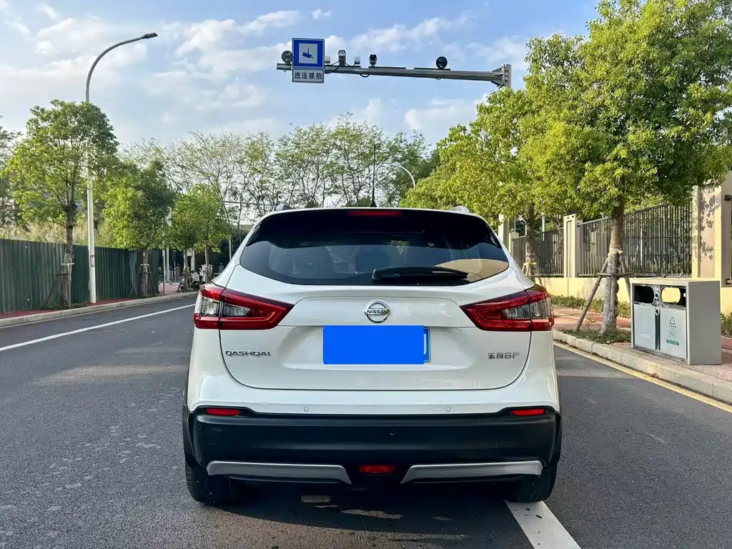 Qashqai 2021 2.0L CVT Luxury Pilot Edition купить на сайте DeffCars