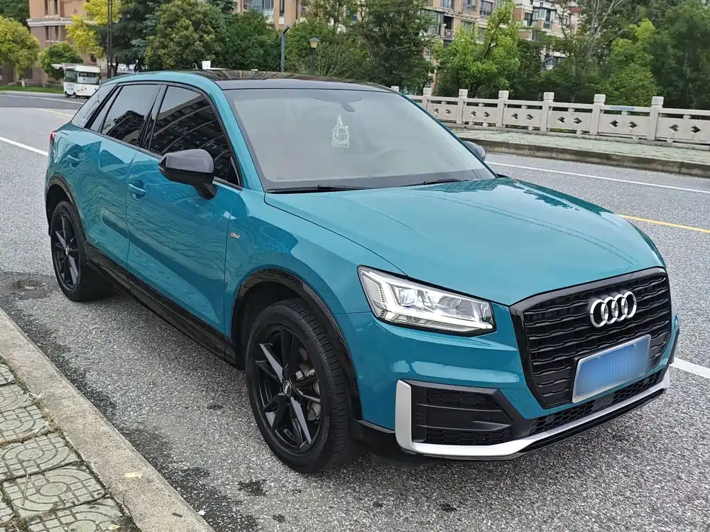 Audi Q2L 2021 35 TFSI fashionable and dynamic купить на сайте DeffCars