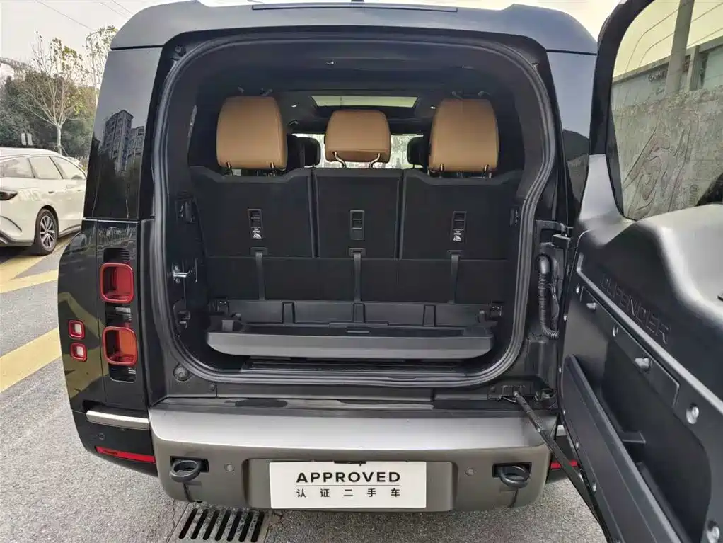 Land Rover Defender 2025 130 3.0T P400 seven-seat luxury version купить на сайте DeffCars