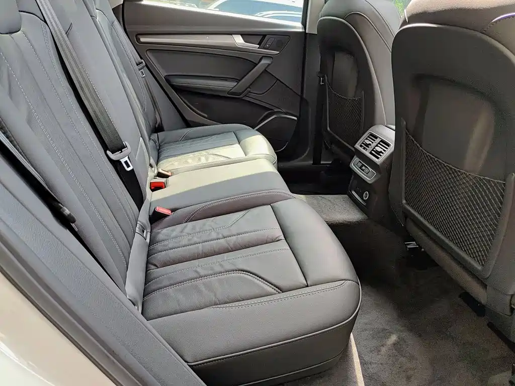 Audi Q5L 2022 40T luxury and dynamic model купить на сайте DeffCars