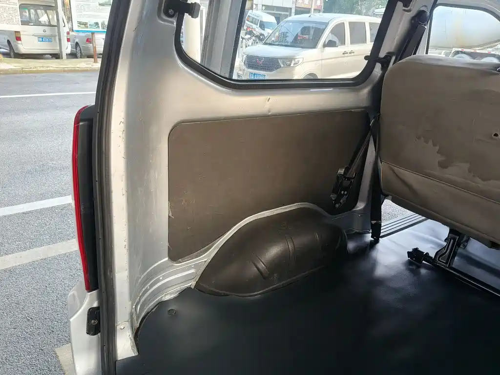 Wuling Rongguang S 2021 1.2L standard air-conditioned version 5-seat LSI купить на сайте DeffCars