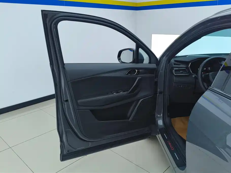 Lynk & Co 06 2023 Remix 1.5T Pro купить на сайте DeffCars