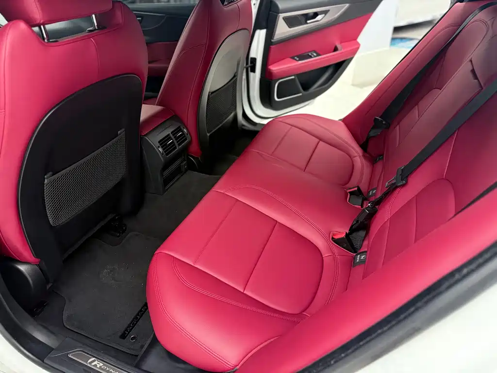 Jaguar XEL 2023 2.0T 250PS R-DYNAMIC S Advanced Sports Edition купить на сайте DeffCars