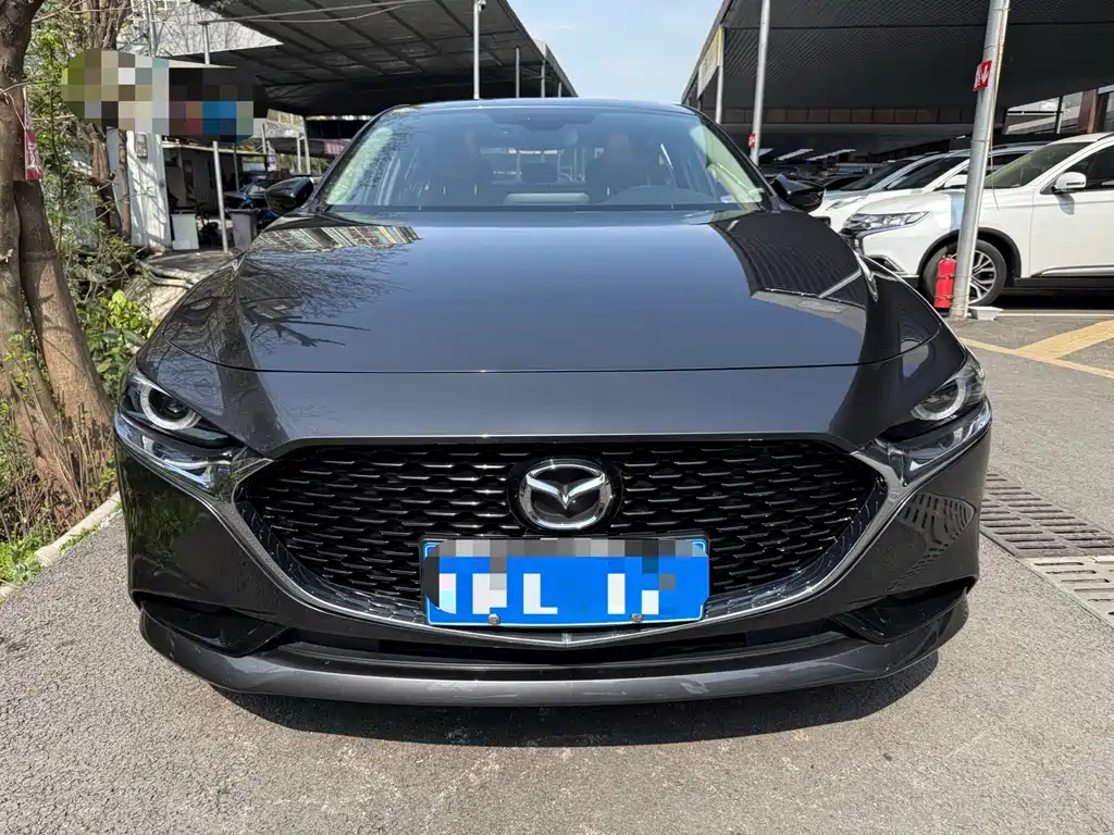 Mazda3 Angkesela 2022 2.0L Automatic Quality Obsidian Edition купить на сайте DeffCars