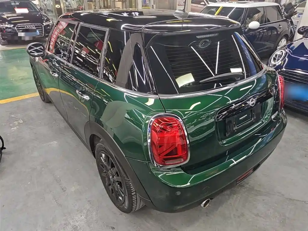 MINI 2018 1.5T COOPER Classic Five-Door Edition купить на сайте DeffCars