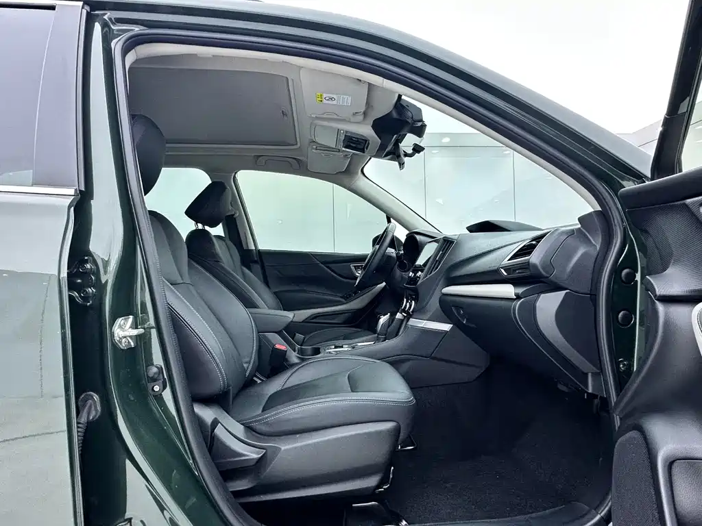 Forester 2022 2.0i AWD Deluxe Edition EyeSight купить на сайте DeffCars