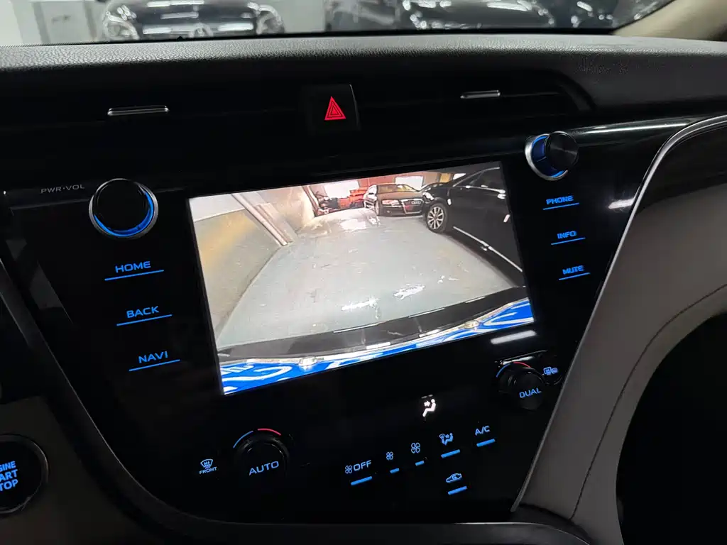 Camry 2019 facelift 2.0G Deluxe Edition купить на сайте DeffCars
