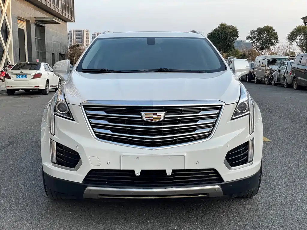 Cadillac XT5 2018 25T luxury model купить на сайте DeffCars