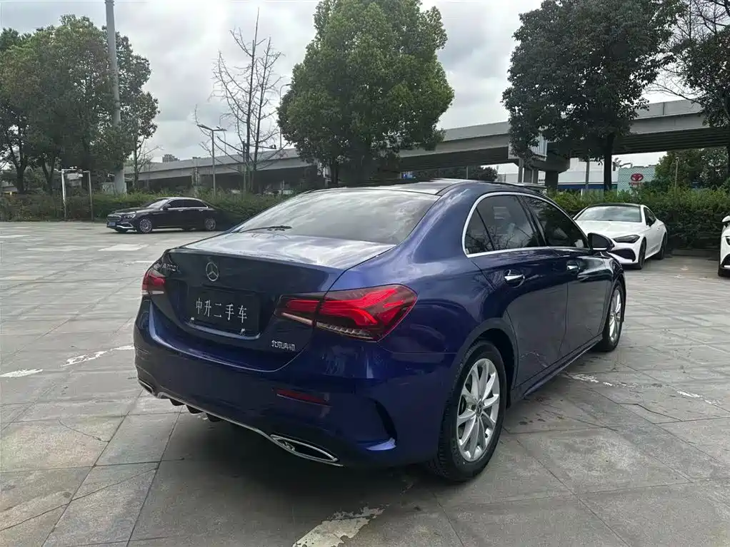 Mercedes-Benz A-Class 2020 Facelift A 200 L Sports Sedan Fashionable купить на сайте DeffCars