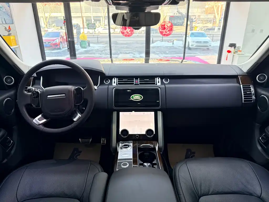 Range Rover 2022 3.0 L6 400PS Legendary Extended Classic Edition купить на сайте DeffCars