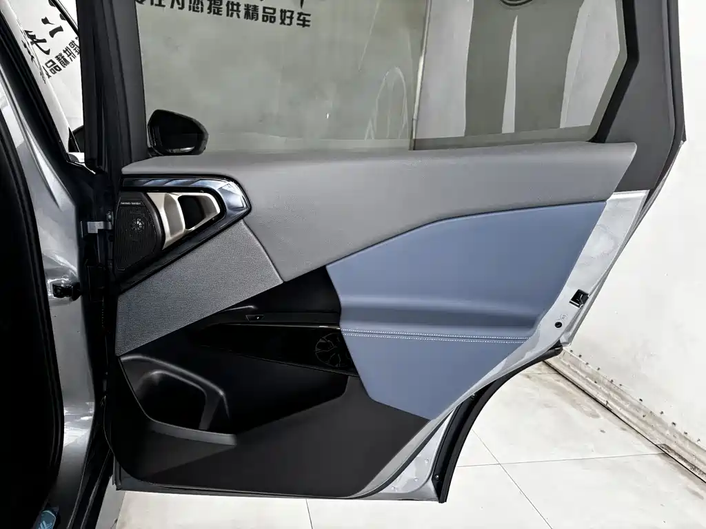 BMW X3 2025 xDrive30L Leading M Sports Package купить на сайте DeffCars