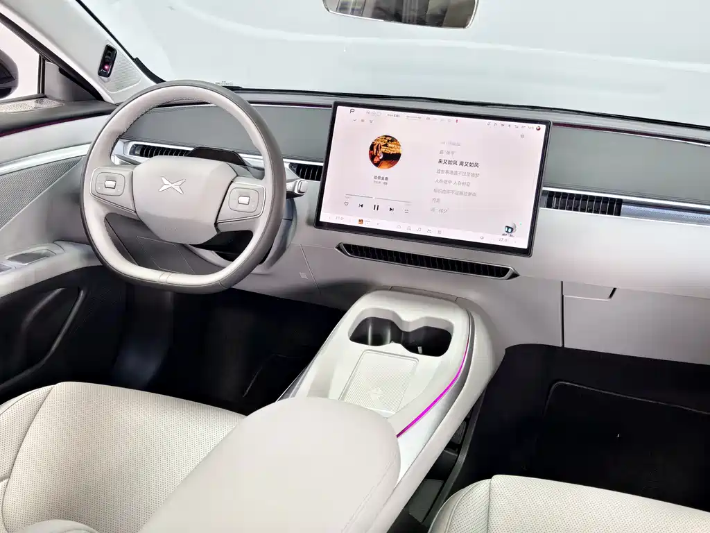 Xpeng MONA M03 2025 model 600 long battery life Max купить на сайте DeffCars