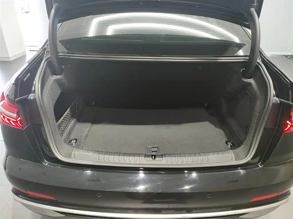 Audi A6L 2023 facelift 45 TFSI premium dynamic model купить на сайте DeffCars