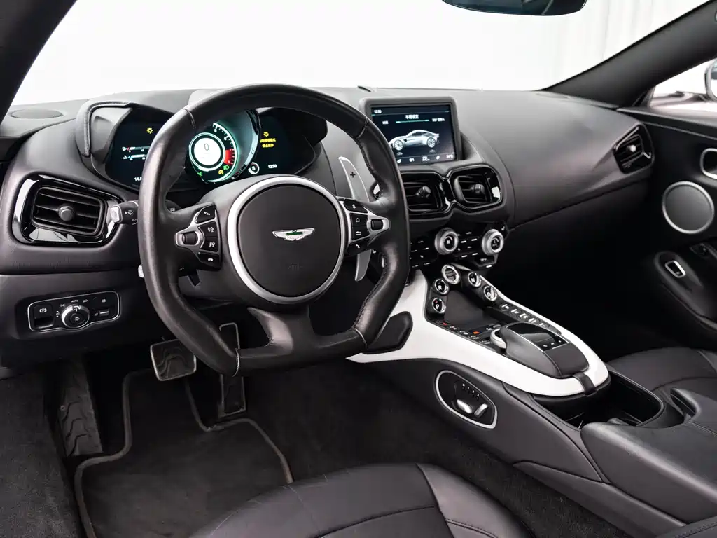 V8 Vantage 2022 4.0T V8 Coupe купить на сайте DeffCars