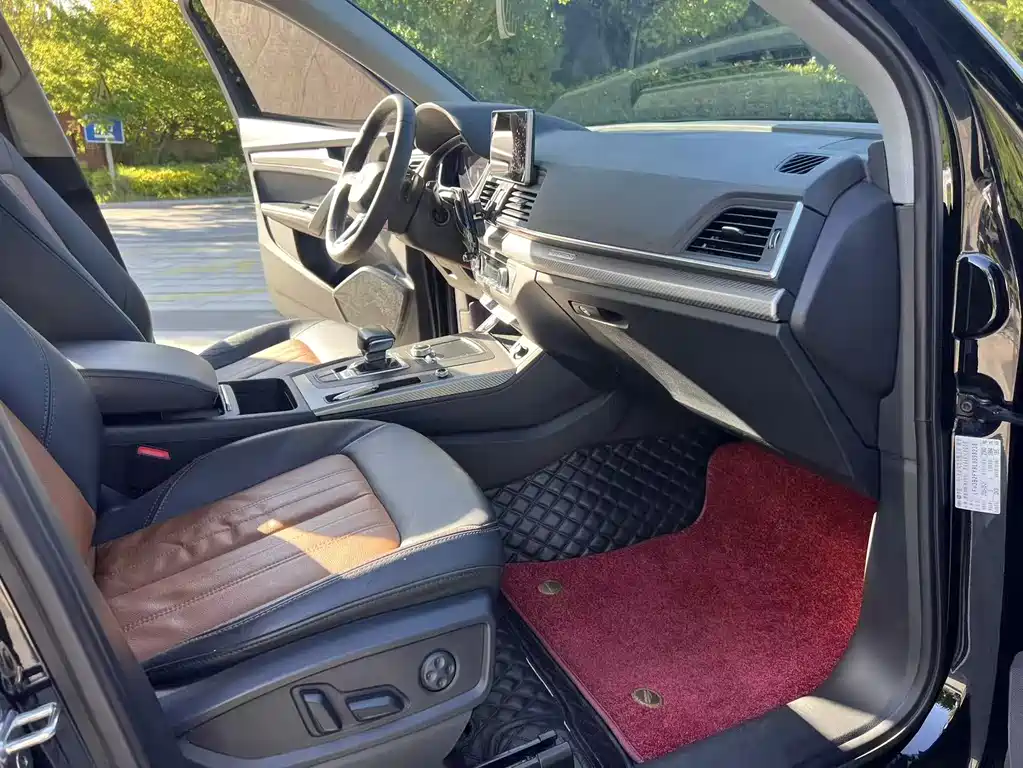 Audi Q5L 2020 45 TFSI exclusive fashion model купить на сайте DeffCars