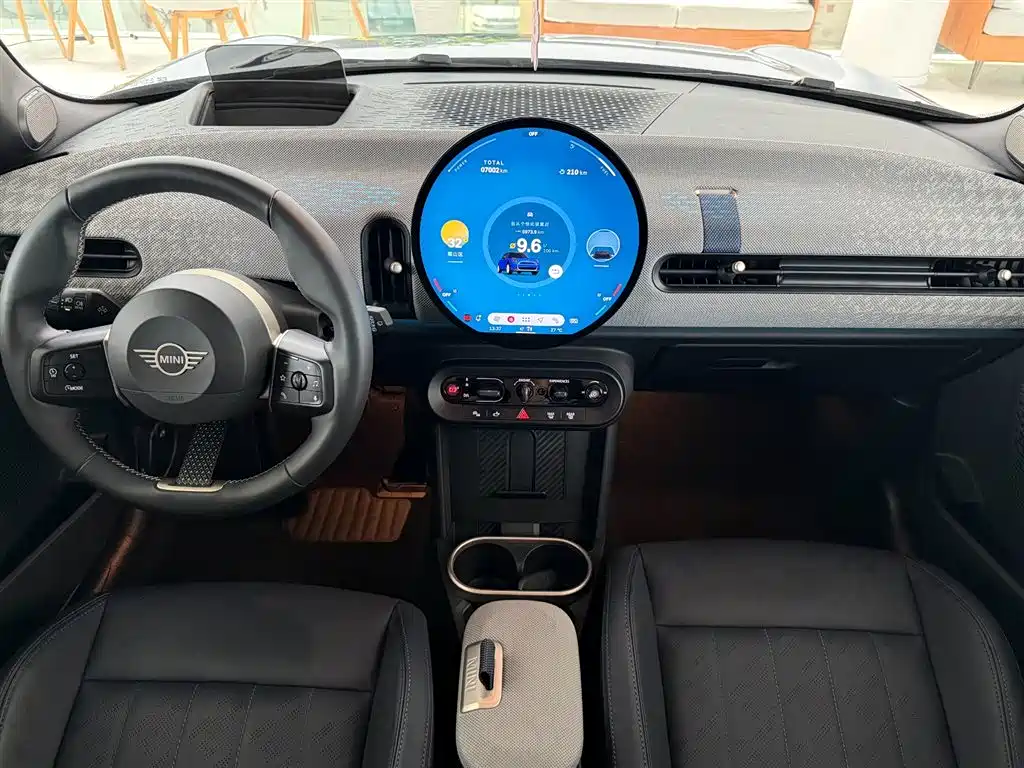 Mini 2025 2.0T COOPER S Artist Five-Door Edition купить на сайте DeffCars