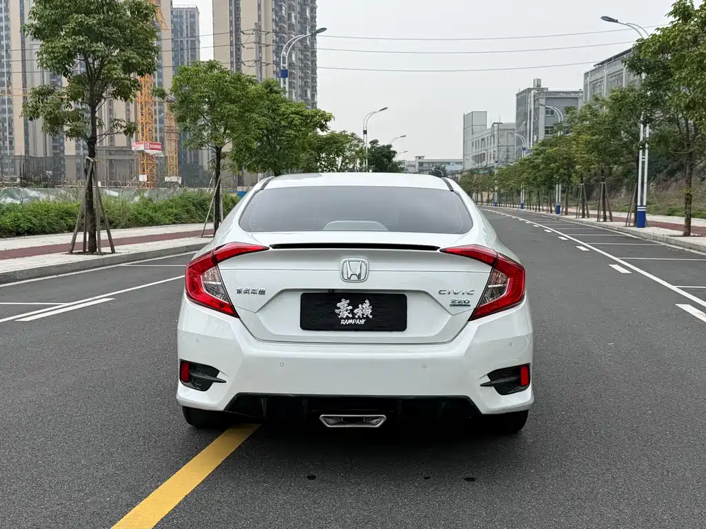 Civic 2019 220TURBO CVT combustion version National V купить на сайте DeffCars