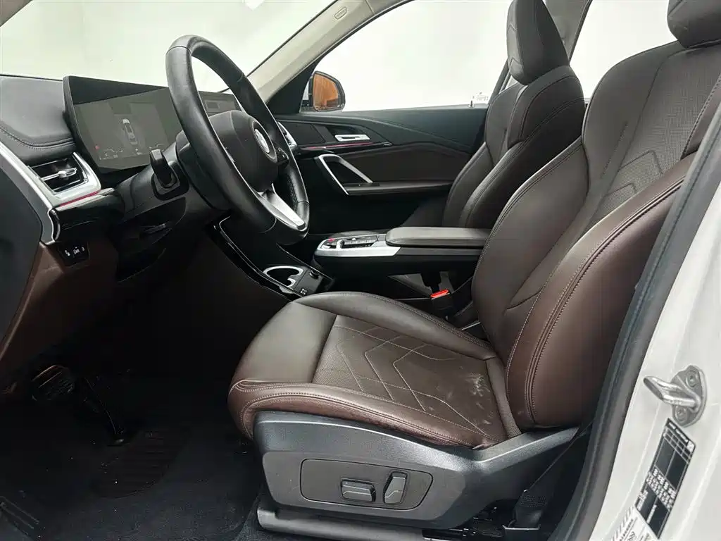 BMW X1 2023 sDrive20Li X Design Package купить на сайте DeffCars