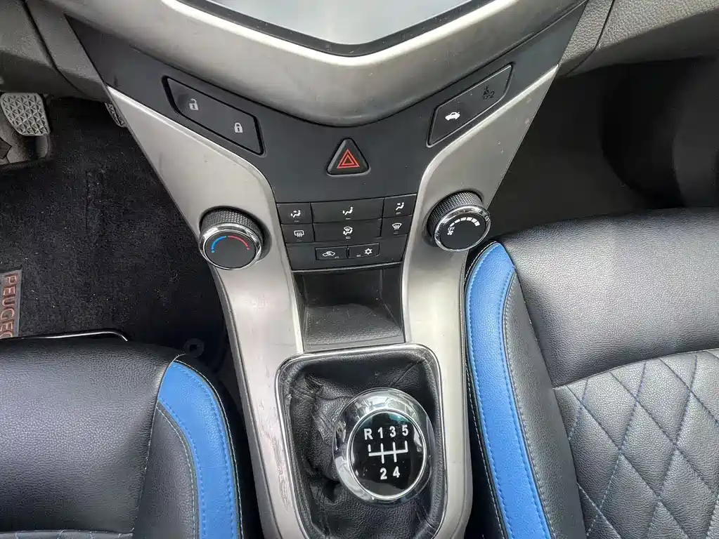 Cruze 2015 1.5L Classic SL MT купить на сайте DeffCars