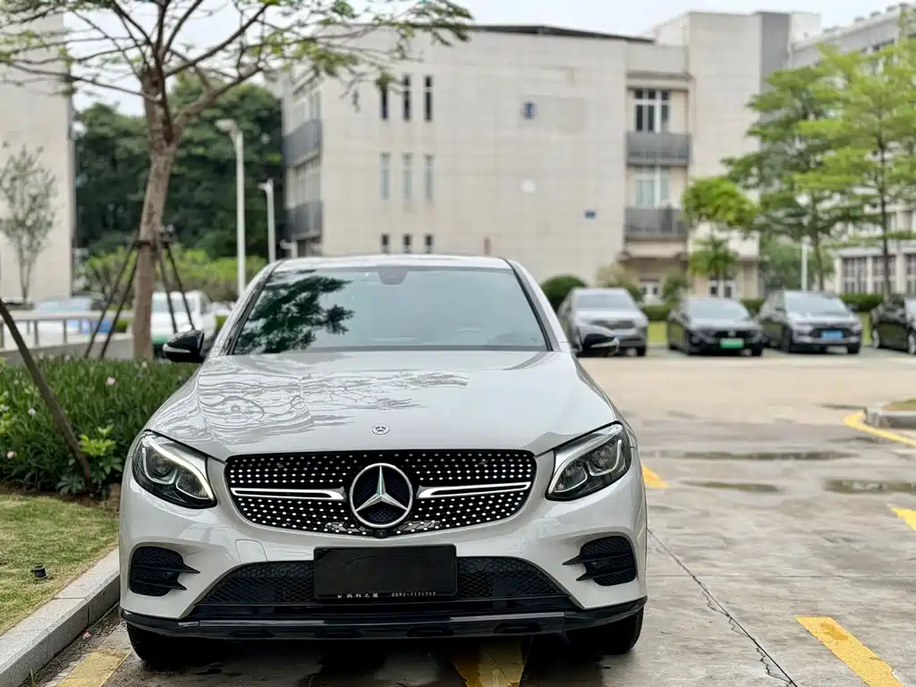 Mercedes-Benz GLC Coupe 2019 GLC 200 4MATIC Coupe SUV купить на сайте DeffCars