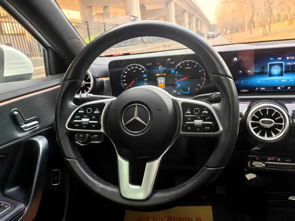 Mercedes-Benz A-Class 2019 A 200 L купить на сайте DeffCars