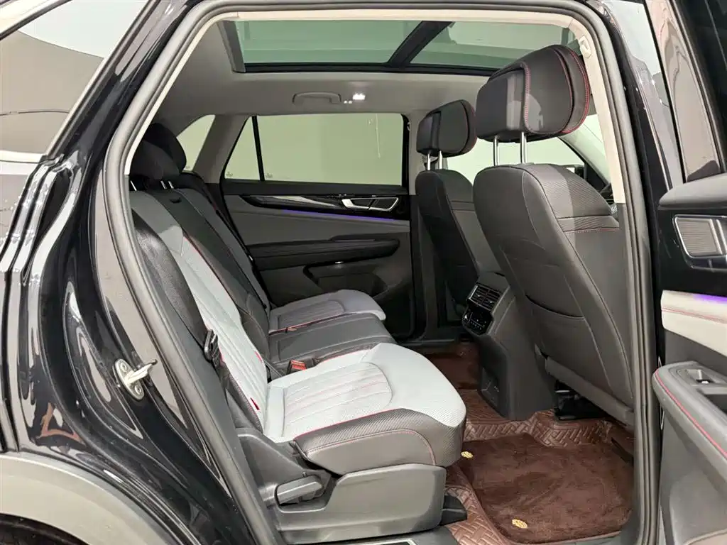 Touron 2024 Touron X 380TSI four-wheel drive luxury version купить на сайте DeffCars