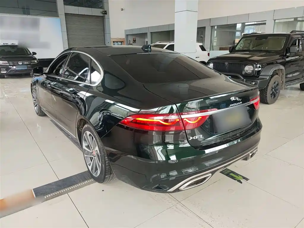Jaguar XFL 2022 XFL 2.0T P200 2WD Elite Deluxe Edition купить на сайте DeffCars