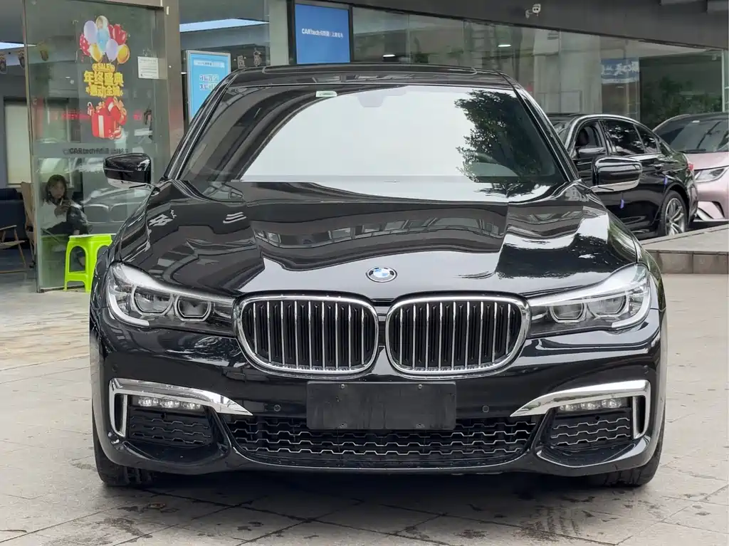 BMW 7 Series 2018 730Li Leading M Sports Package купить на сайте DeffCars
