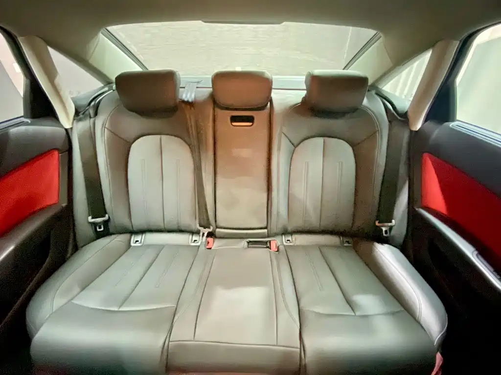 Audi A6L 2015 TFSI Million Commemorative Intelligent Collar Model купить на сайте DeffCars