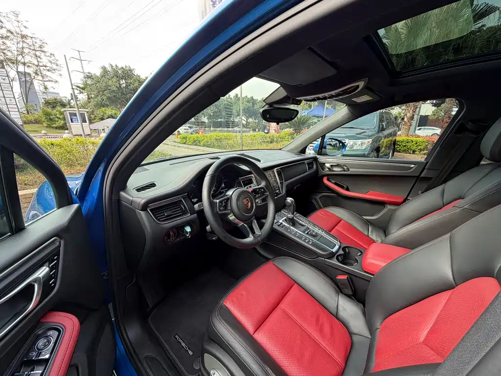 Macan 2017 Macan 2.0T купить на сайте DeffCars