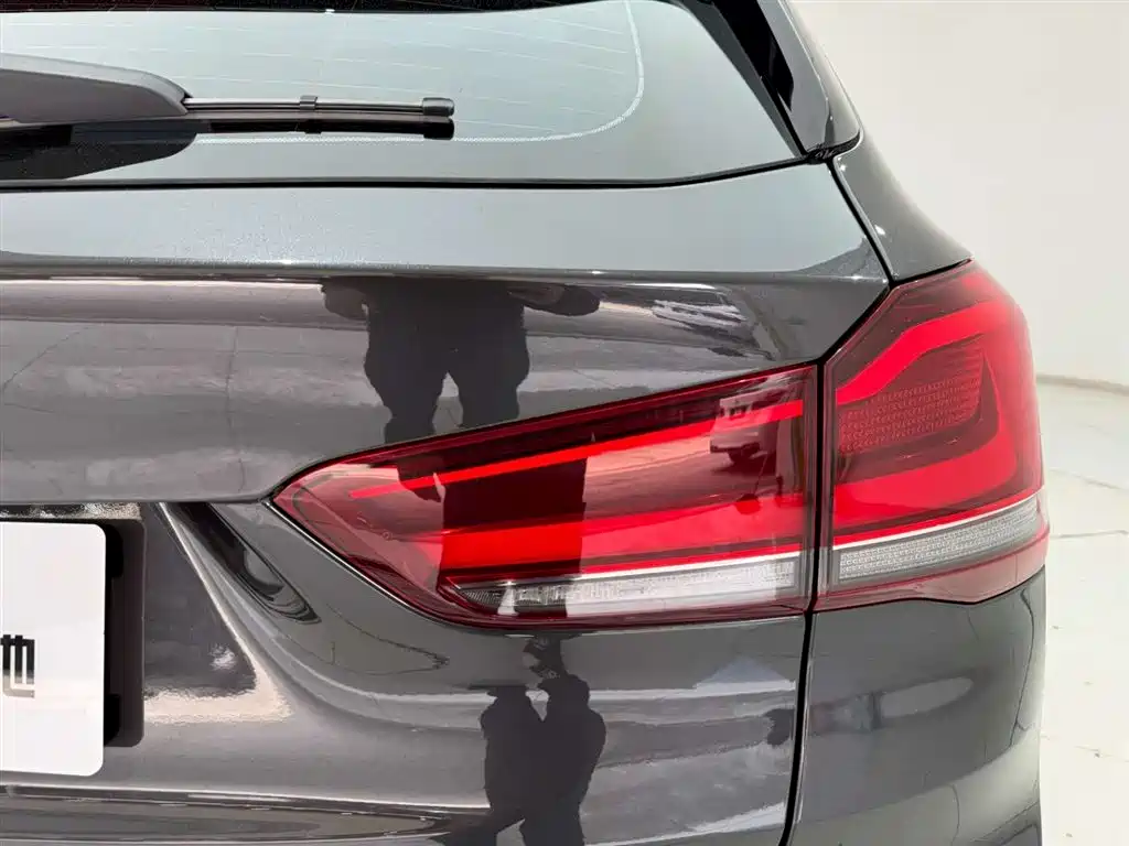 BMW X1 2021 facelift xDrive25Li exclusive model купить на сайте DeffCars