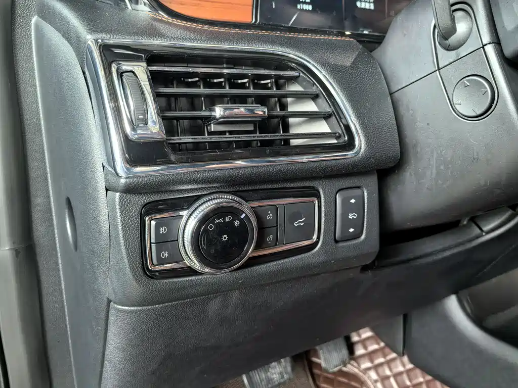 Navigator 2018 3.5T Honor Edition National V купить на сайте DeffCars