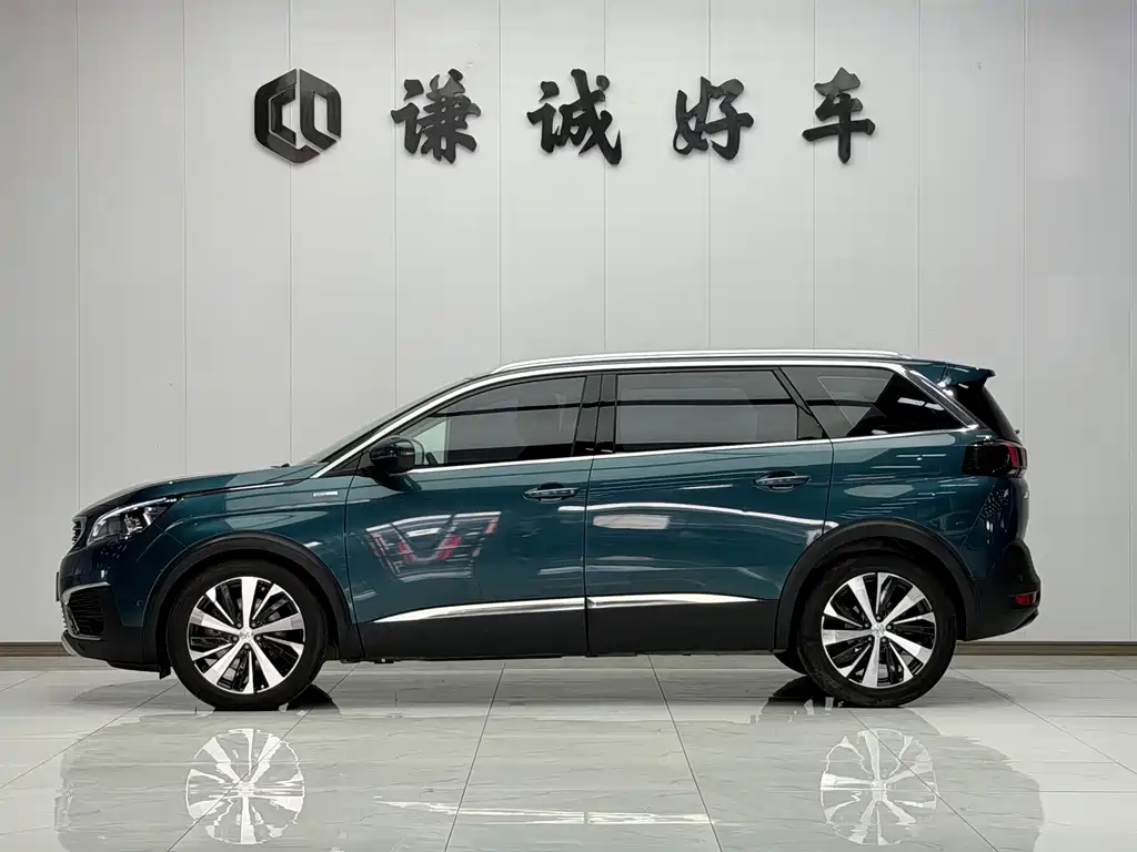 Peugeot 5008 2019 380THP 7-seat luxury version купить на сайте DeffCars