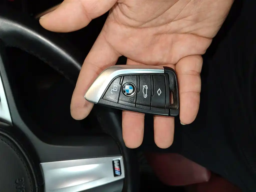 BMW i3 2022 eDrive 35 L купить на сайте DeffCars