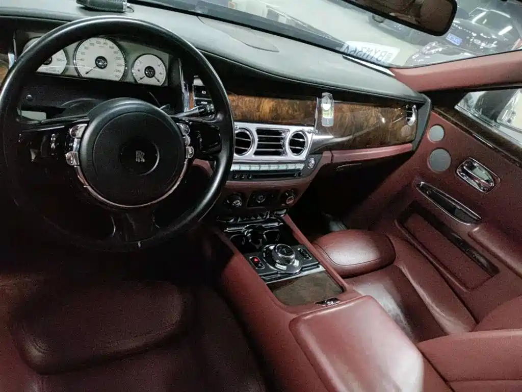 Ghost 2015 Series II Extended Edition купить на сайте DeffCars