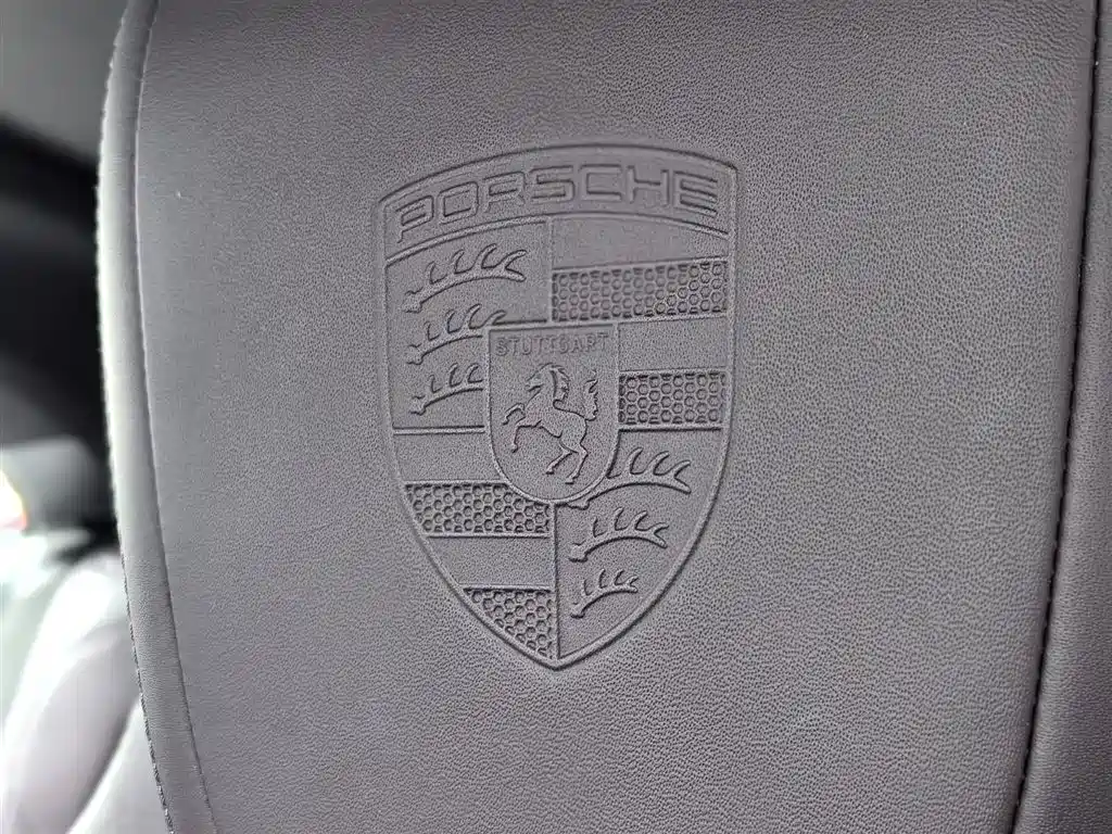 Macan New Energy 2024 Macan 4 купить на сайте DeffCars