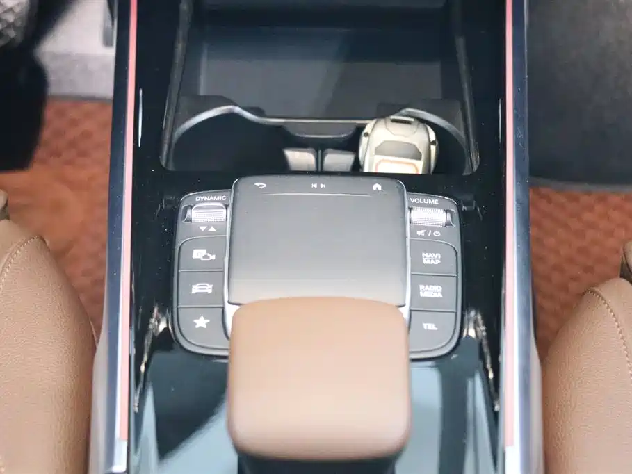 Mercedes-Benz GLB 2020 facelift GLB 200 fashion model купить на сайте DeffCars