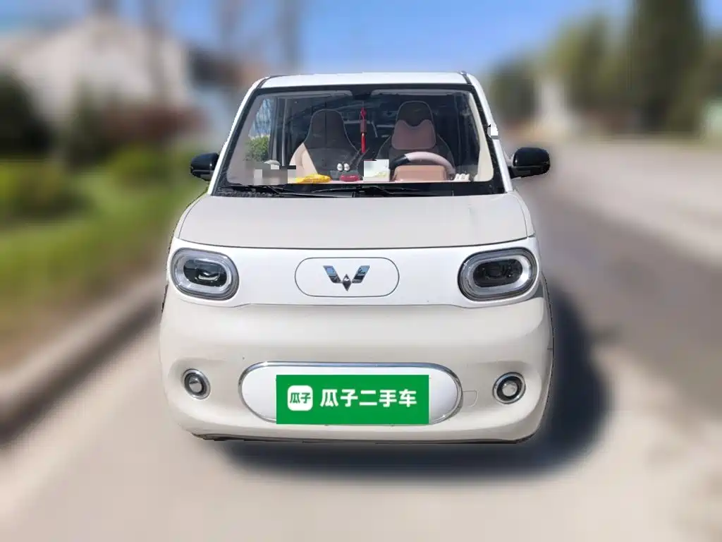 Hongguang MINIEV 2024 third generation 215km advanced version купить на сайте DeffCars