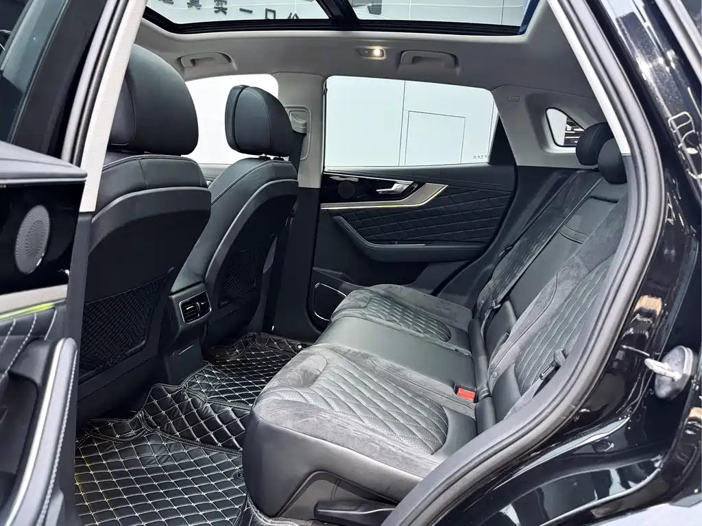 Hongqi HS5 2019 2.0T Zhilian Flagship Edition купить на сайте DeffCars